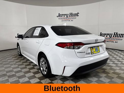 Used 2026 Toyota Corolla LE FWD image 9