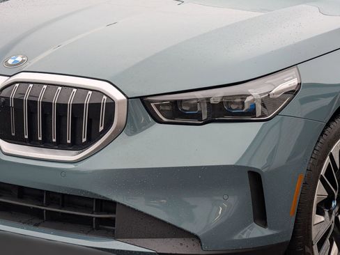 Certified 2026 BMW 530i image 11