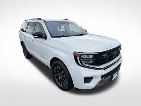 Used 2025 Ford Expedition Platinum AWD/4WD image 9