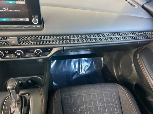 Certified 2024 Honda HR-V Sport image 17