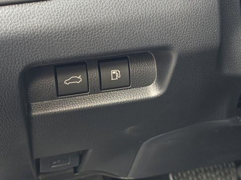 New 2026 Toyota Crown Platinum image 25