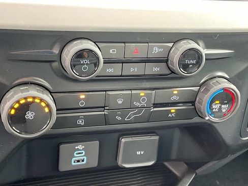 New 2025 Ford F350 XLT w/ 360-Degree Camera Package AWD/4WD image 15
