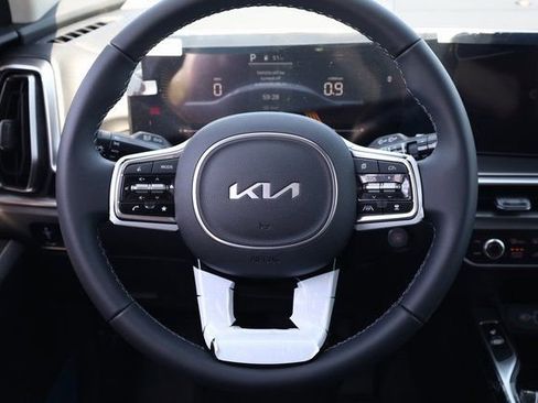 New 2025 Kia Sorento S w/ Panoramic Sunroof Package image 14
