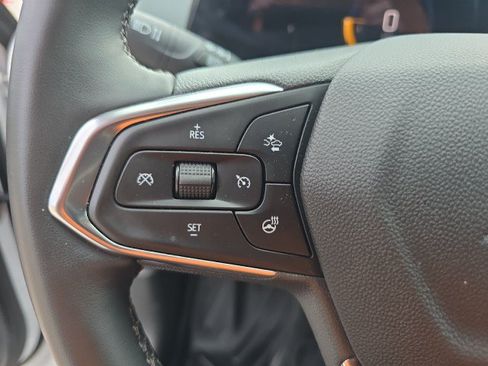 Used 2024 Chevrolet Trax ACTIV FWD image 17