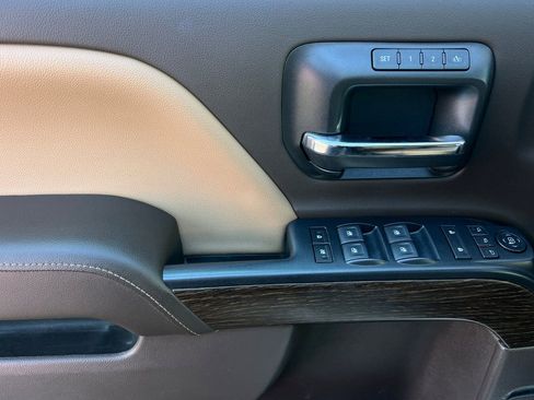 Used 2018 GMC Sierra 1500 Denali image 12