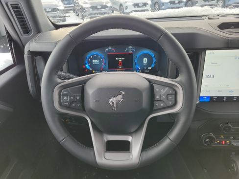 New 2025 Ford Bronco Badlands w/ Sasquatch Package AWD/4WD image 10