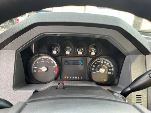 Used 2015 Ford F250 XLT w/ Snow Plow Prep Package image 19