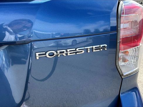 Used 2018 Subaru Forester 2.5i Premium AWD/4WD image 22