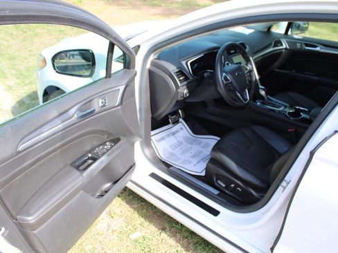 Used 2014 Ford Fusion Titanium image 13