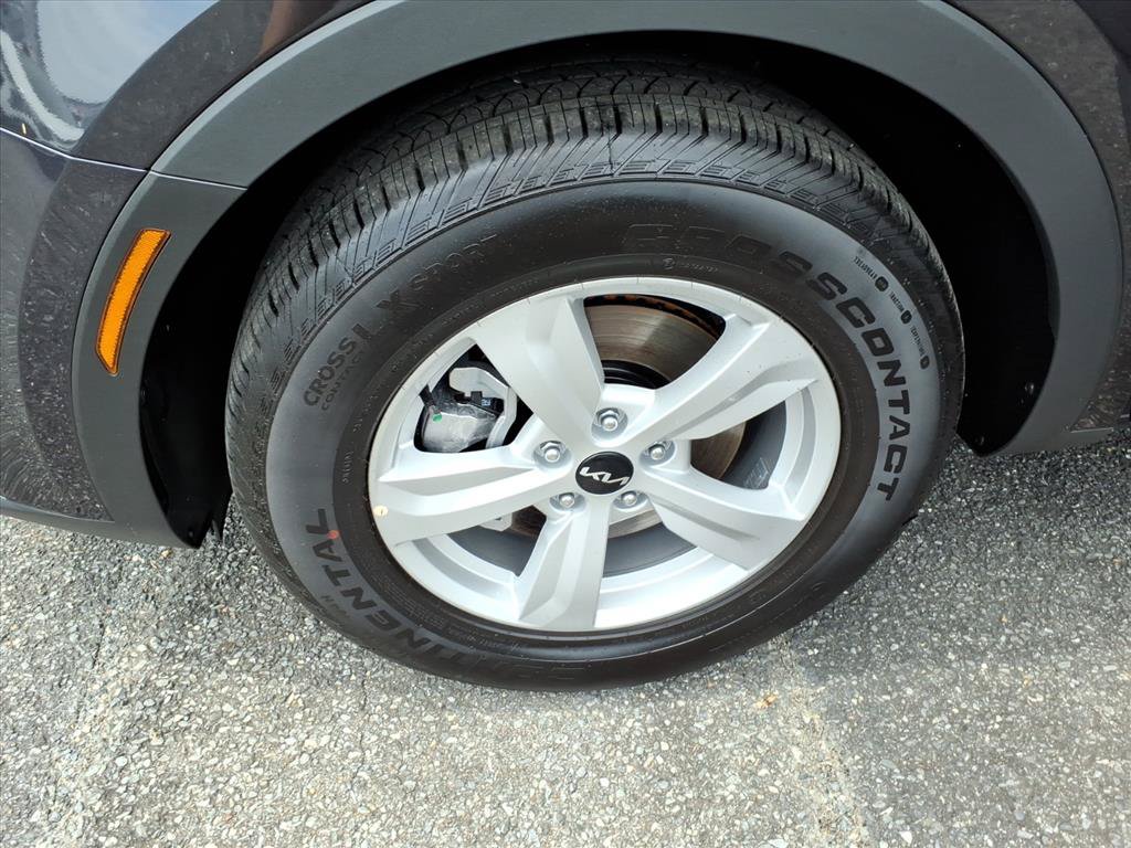 New 2026 Kia Sorento LX FWD image 14