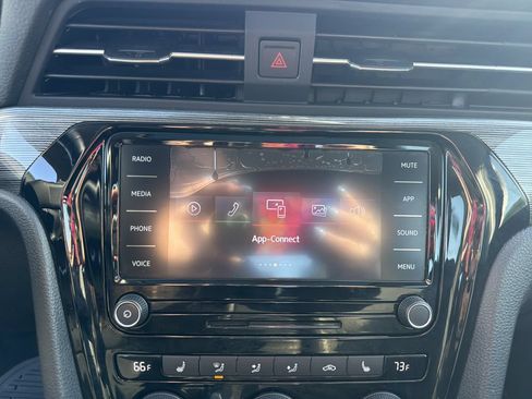 Used 2020 Volkswagen Passat 2.0T R-Line FWD image 24