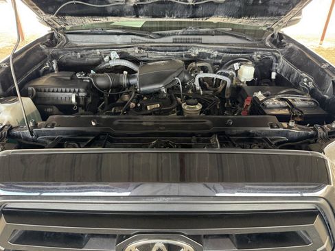 Used 2021 Toyota Tacoma SR w/ SR Convenience Package image 36