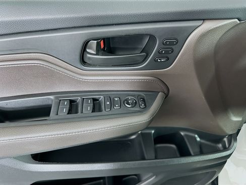 Used 2020 Honda Odyssey EX-L image 15