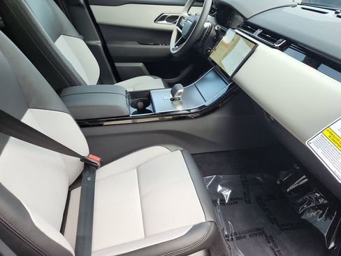 Used 2026 Land Rover Range Rover Velar S image 3