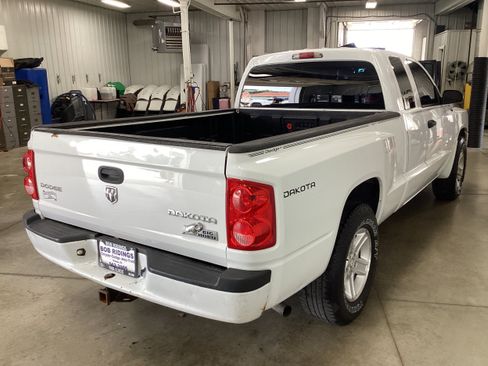Used 2011 Dodge Dakota Big Horn RWD image 6