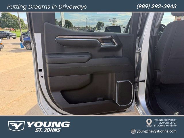 Certified 2022 Chevrolet Silverado 1500 LT AWD/4WD image 35