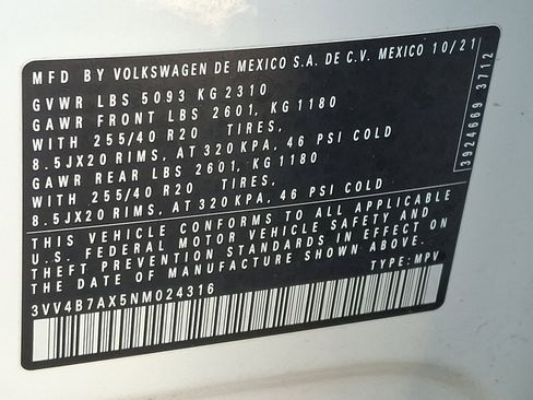 Used 2022 Volkswagen Tiguan SEL R-Line image 30