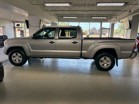 Used 2015 Toyota Tacoma 4x4 Double Cab image 11