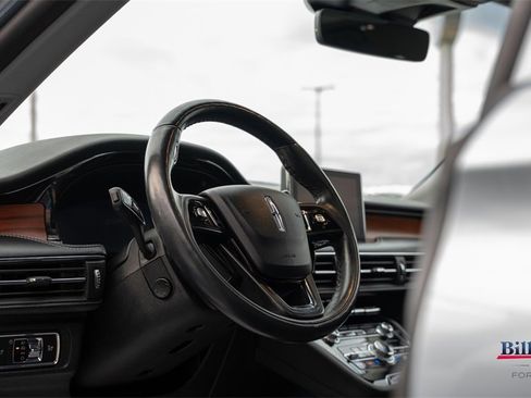 Used 2022 Lincoln Corsair Reserve w/ Equipment Group 201A image 19