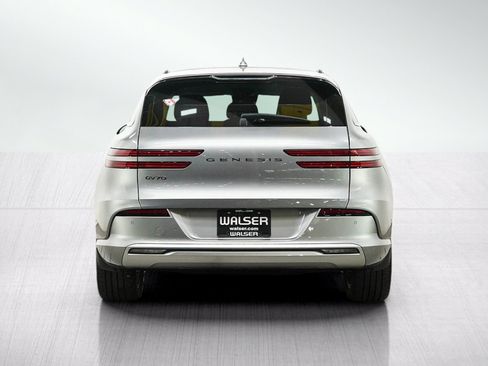 Used 2023 Genesis Electrified GV70 AWD/4WD image 4