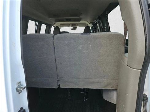 Used 2025 Chevrolet Express 2500 LT w/ LT Preferred Equipment Group RWD image 10