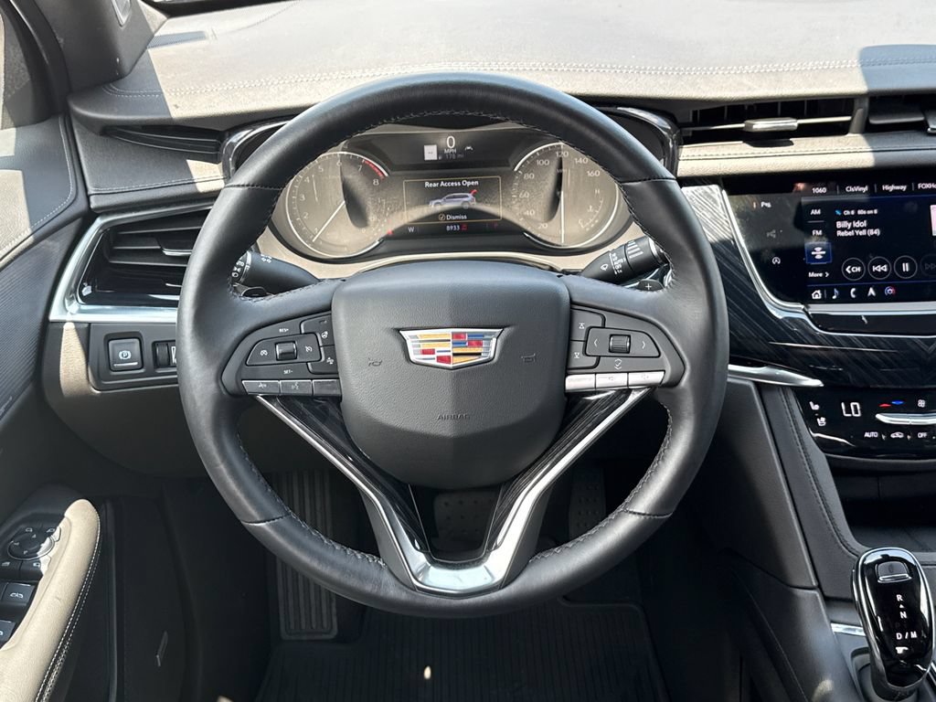 Certified 2025 Cadillac XT6 Premium Luxury FWD image 26