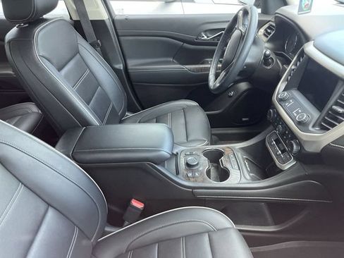 Used 2022 GMC Acadia Denali w/ Black Diamond Edition FWD image 13