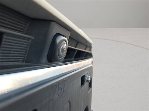 Used 2018 Toyota Highlander Limited Platinum image 17