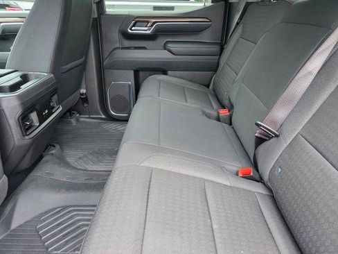 Used 2024 Chevrolet Silverado 1500 LT Trail Boss w/ Convenience Package II AWD/4WD image 13