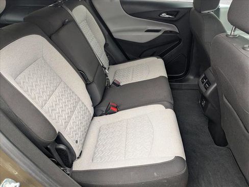 Used 2023 Chevrolet Equinox LT image 19