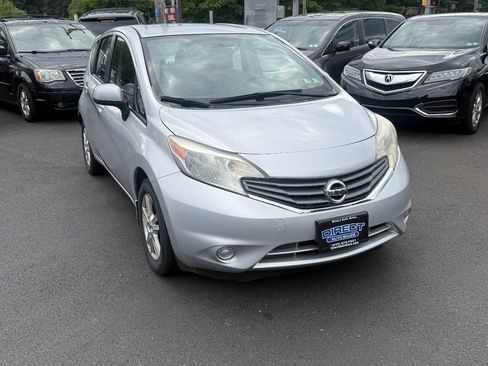 Used 2014 Nissan Versa Note SV w/ Sport Value Package FWD image 2