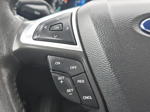 Used 2015 Ford Fusion SE image 28