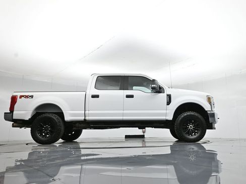 Used 2019 Ford F250 XL image 45