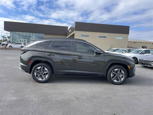 New 2025 Hyundai Tucson SEL image 10