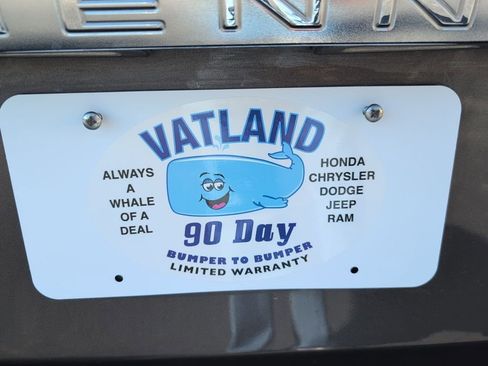 Used 2017 Toyota Sienna L image 9