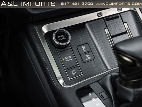 Used 2024 Lexus GX 550 w/ Cold Area Package image 48