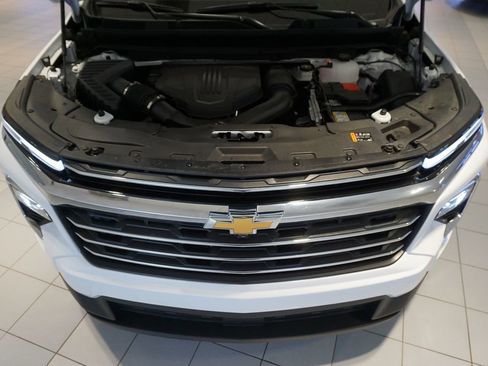 Used 2025 Chevrolet Traverse LT w/ LPO, Floor Liner Package image 29