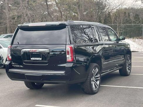 Used 2020 GMC Yukon XL Denali w/ Denali Ultimate Package AWD/4WD image 4
