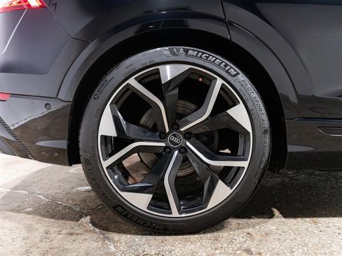 Used 2020 Audi SQ8 Prestige AWD/4WD image 16