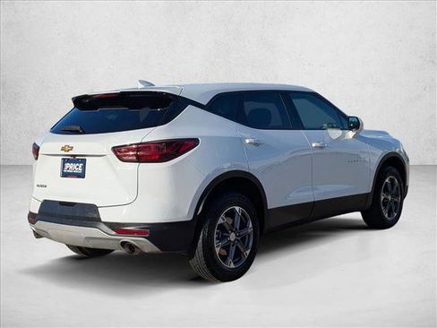 Used 2025 Chevrolet Blazer LT image 5