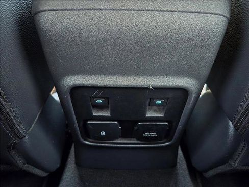 Used 2024 Ford Bronco Outer Banks image 17