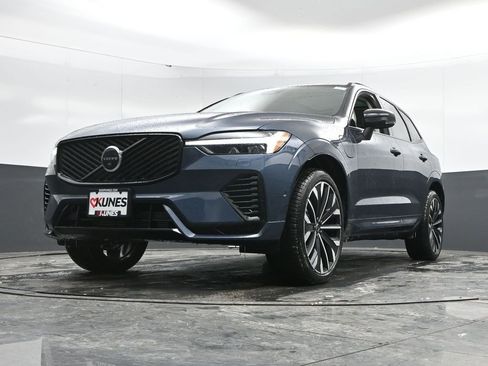 New 2026 Volvo XC60 T8 Ultra w/ Protection Package Premier image 42