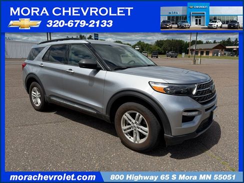 Used 2022 Ford Explorer XLT w/ Equipment Group 202A AWD/4WD image 1