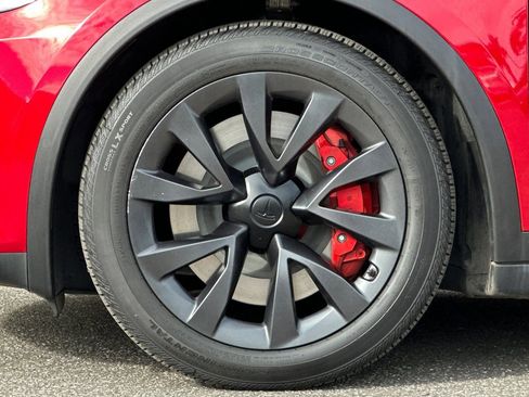 Used 2023 Tesla Model X Plaid image 30