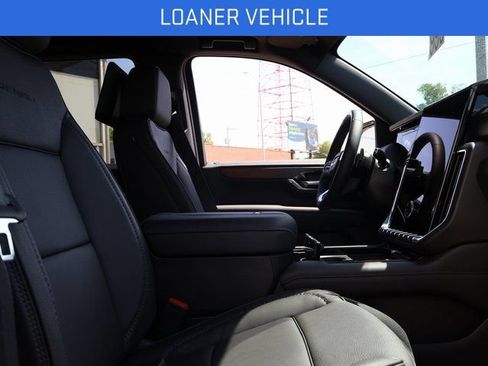 New 2026 GMC Yukon Denali w/ Denali Reserve Package AWD/4WD image 8