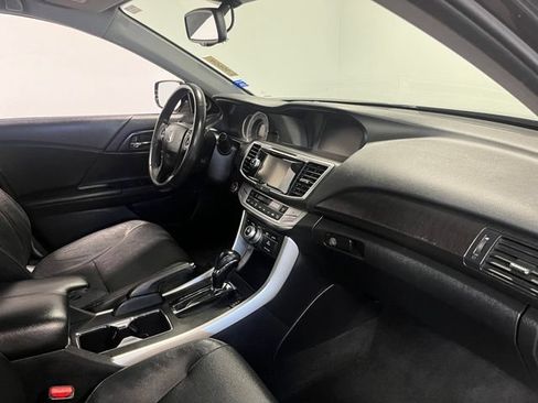 Used 2015 Honda Accord EX-L image 11