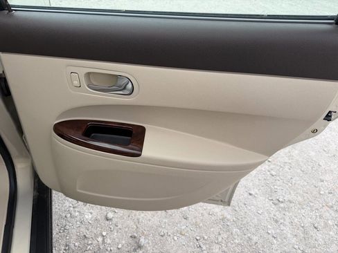 Used 2008 Buick LaCrosse CX FWD image 18