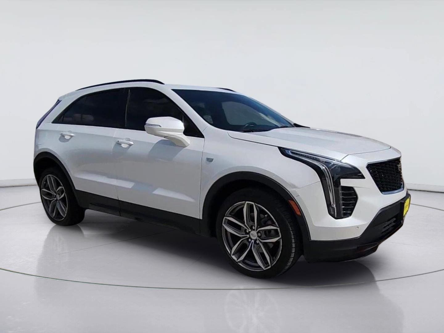 Certified 2022 Cadillac XT4 Sport FWD image 2