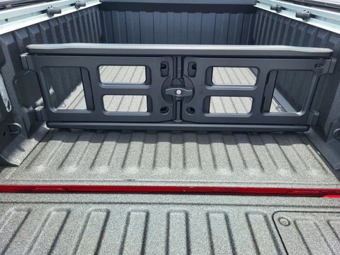 New 2026 RAM 1500 Laramie AWD/4WD image 12