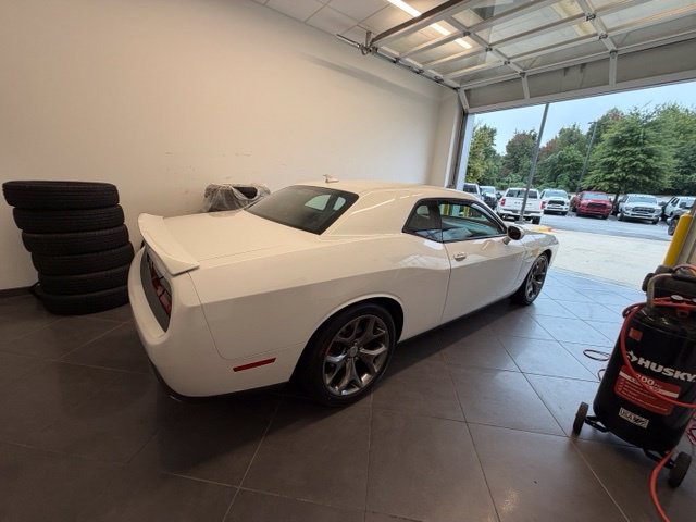 Used 2015 Dodge Challenger R/T Plus RWD image 3